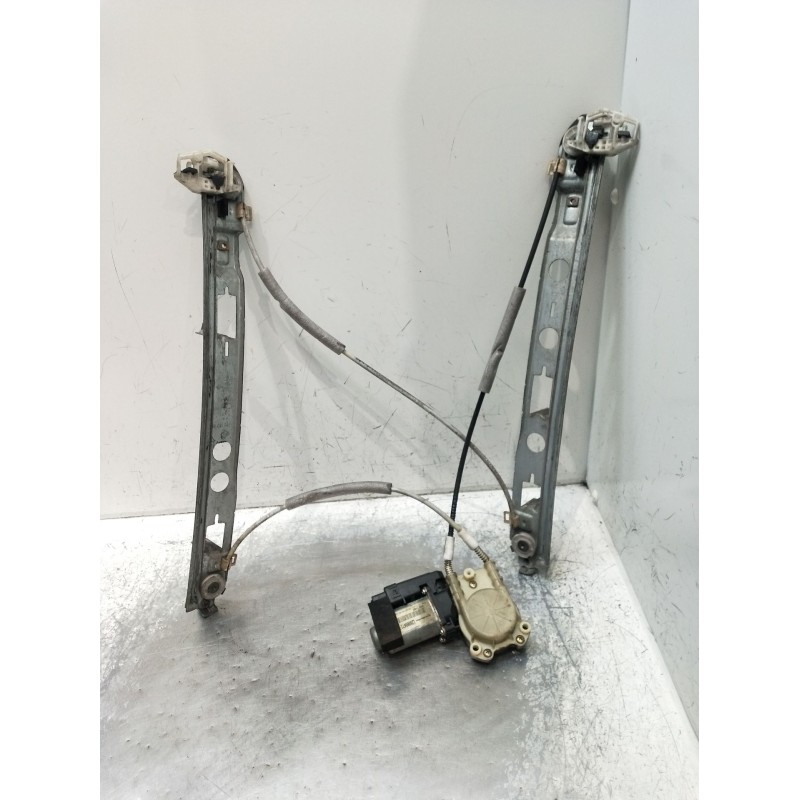 Recambio de elevalunas delantero izquierdo para renault megane ii sedán (lm0/1_) 1.5 dci (lm02, lm13, lm2a) referencia OEM IAM 1