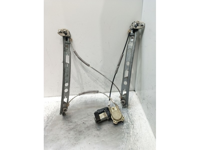 Recambio de elevalunas delantero izquierdo para renault megane ii sedán (lm0/1_) 1.5 dci (lm02, lm13, lm2a) referencia OEM IAM 1