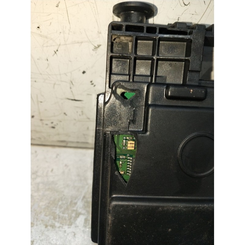 Recambio de caja reles / fusibles para citroën c4 i (lc_) 1.6 hdi referencia OEM IAM 9661682980 BSML1100 S118983011C VER FOTOS