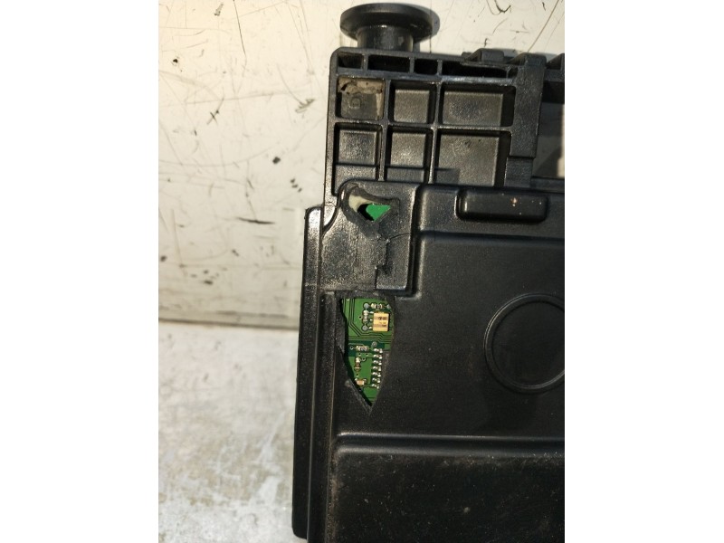 Recambio de caja reles / fusibles para citroën c4 i (lc_) 1.6 hdi referencia OEM IAM 9661682980 BSML1100 S118983011C VER FOTOS