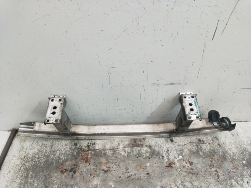 Recambio de refuerzo paragolpes delantero para bmw x3 (e83) 3.0 d referencia OEM IAM   07