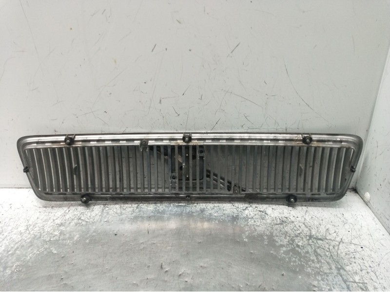 Recambio de rejilla delantera para volvo s40 i (644) 1.9 di referencia OEM IAM   00