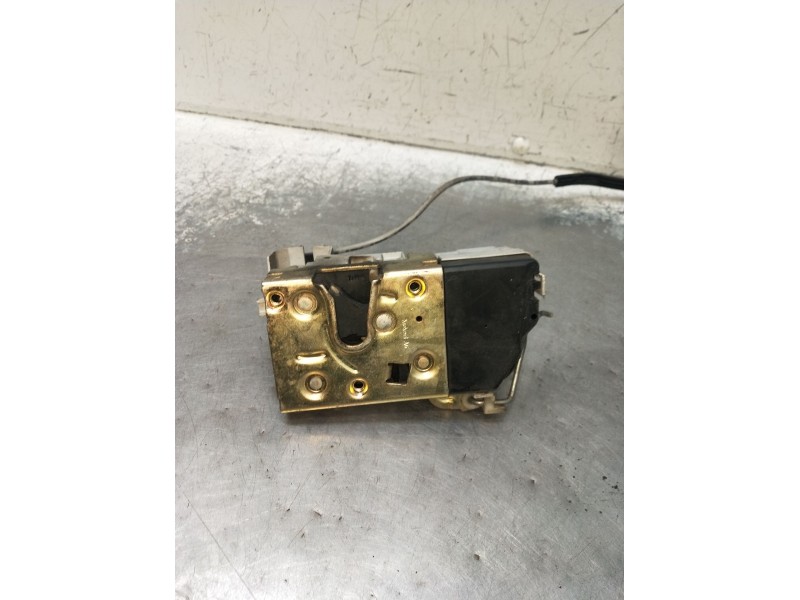 Recambio de motor cierre centralizado delantero derecho para peugeot 307 (3a/c) 1.6 hdi 110 referencia OEM IAM  5P 01