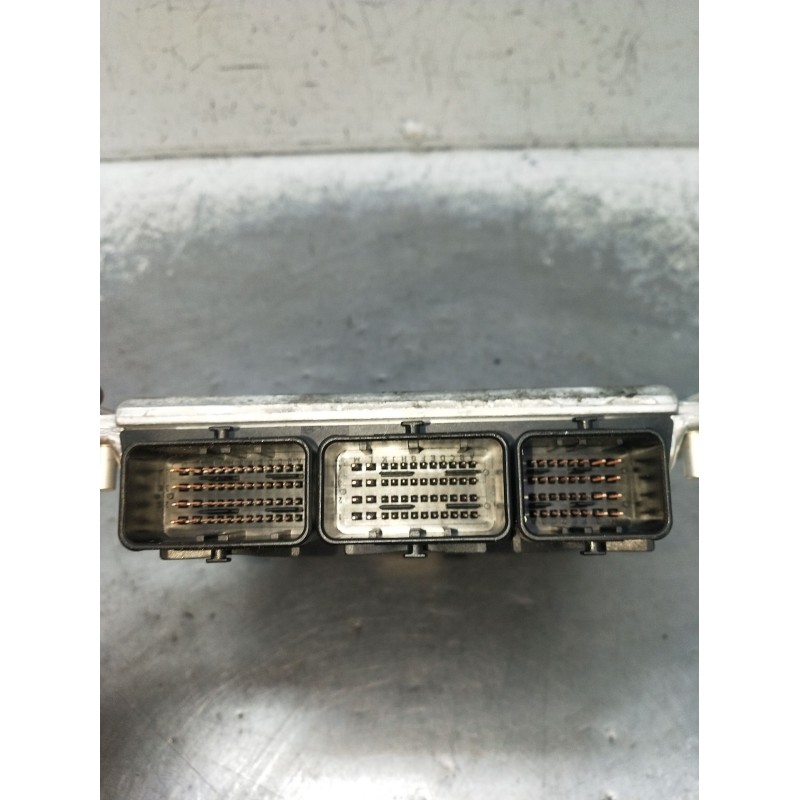 Recambio de centralita motor uce para volvo s40 i (644) 1.9 di referencia OEM IAM 0281011087 030109 1039S00576 00