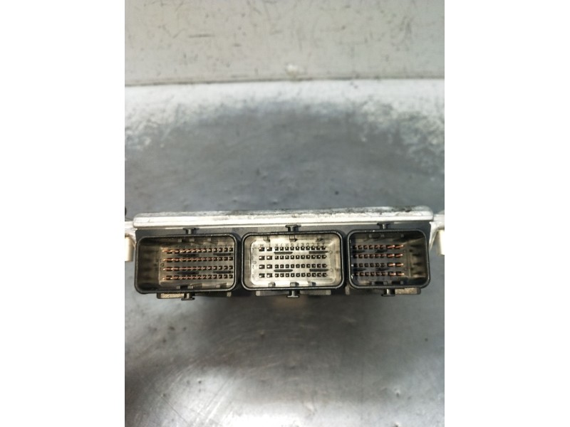 Recambio de centralita motor uce para volvo s40 i (644) 1.9 di referencia OEM IAM 0281011087 030109 1039S00576 00