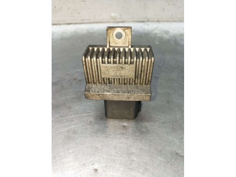 Recambio de caja precalentamiento para volvo s40 i (644) 1.9 di referencia OEM IAM 7700115078  00