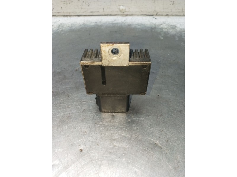 Recambio de caja precalentamiento para volvo s40 i (644) 1.9 di referencia OEM IAM 7700115078  00