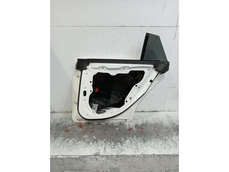 Recambio de puerta trasera derecha para mercedes-benz clase cla (w117) shooting brake referencia OEM IAM   5P 14