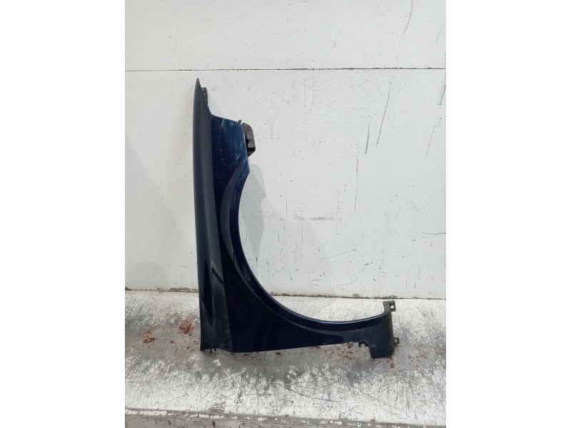 Recambio de aleta delantera derecha para renault laguna ii grandtour (kg0/1_) 1.9 dci (kg0g) referencia OEM IAM   5P 02