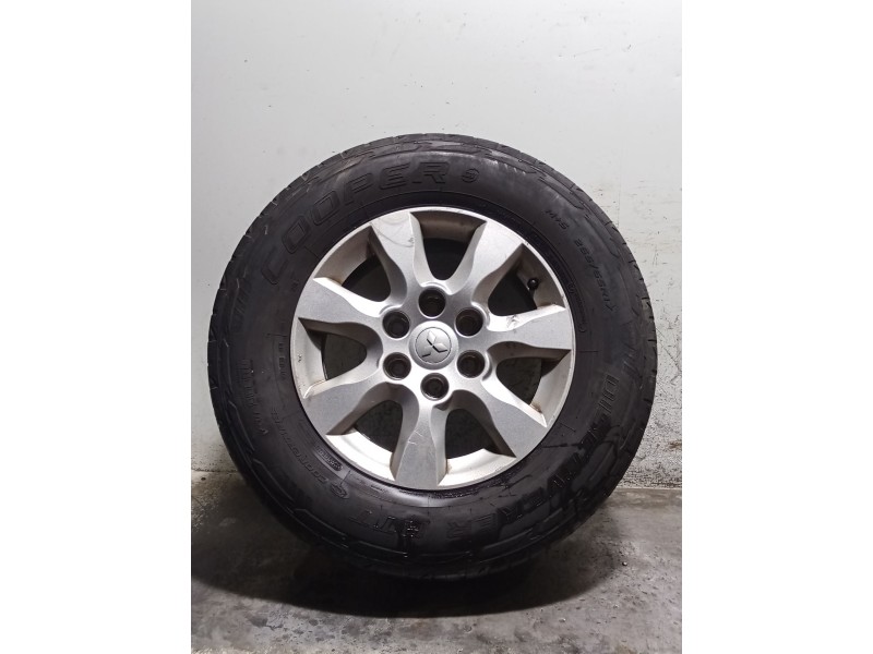 Recambio de juego llantas para mitsubishi montero iv (v8_w, v9_w) 3.2 di-d 4wd (v98w, v88w) referencia OEM IAM 265/65 R17 116H  