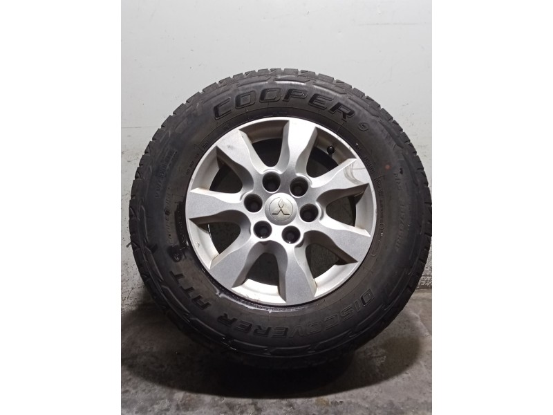 Recambio de juego llantas para mitsubishi montero iv (v8_w, v9_w) 3.2 di-d 4wd (v98w, v88w) referencia OEM IAM 265/65 R17 116H  