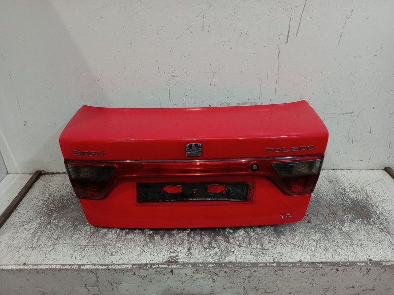 Recambio de tapa maletero para seat toledo ii (1m2) 1.9 tdi referencia OEM IAM   4P 99