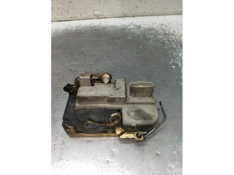 Recambio de motor cierre centralizado delantero izquierdo para peugeot 306 (7b, n3, n5) 1.6 referencia OEM IAM  4P 00