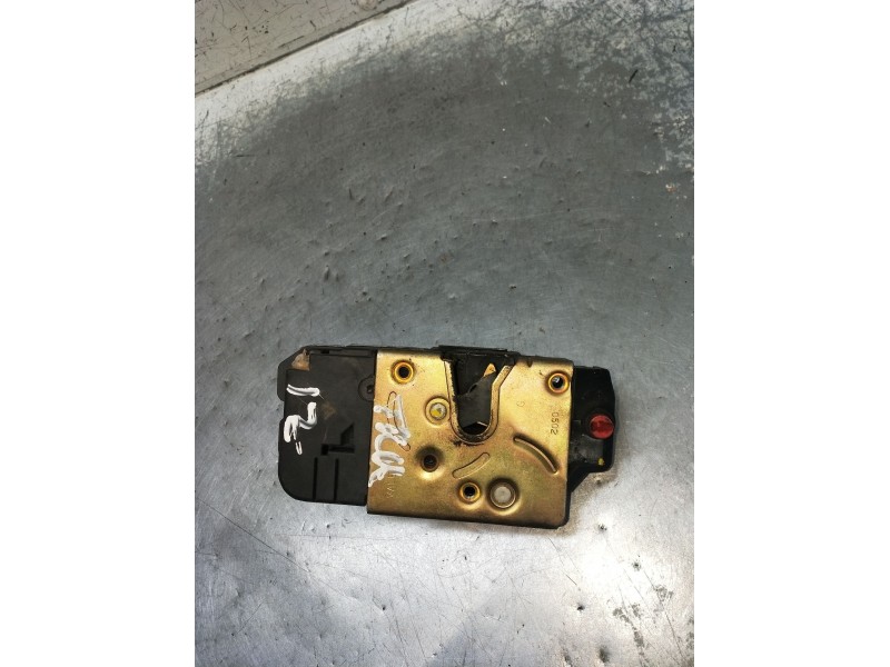 Recambio de motor cierre centralizado trasero izquierdo para peugeot 306 (7b, n3, n5) 1.6 referencia OEM IAM  4P 00