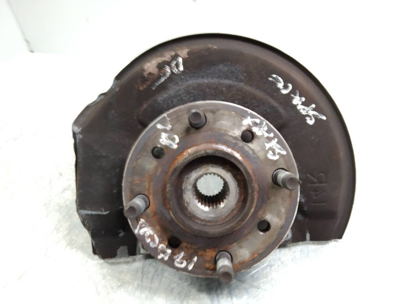 Recambio de mangueta delantera derecha para mitsubishi space star (dg0) 1900 di-d comfort referencia OEM IAM   