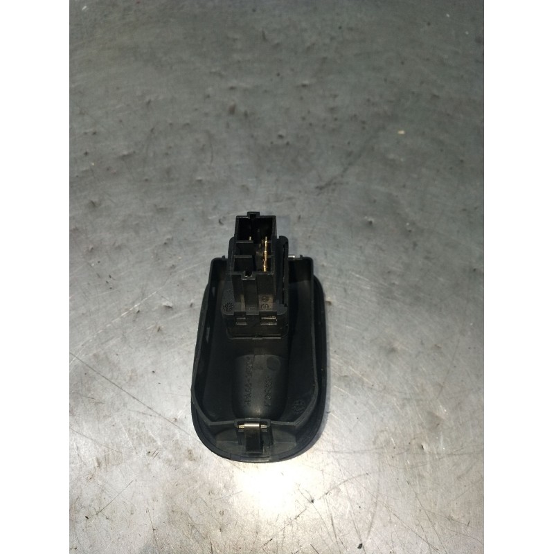 Recambio de mando elevalunas delantero derecho para peugeot 306 (7b, n3, n5) 1.6 referencia OEM IAM  4P 00