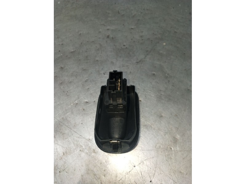 Recambio de mando elevalunas delantero derecho para peugeot 306 (7b, n3, n5) 1.6 referencia OEM IAM  4P 00