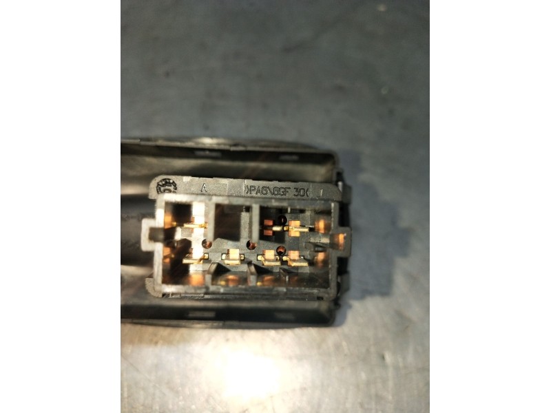 Recambio de mando elevalunas delantero derecho para peugeot 306 (7b, n3, n5) 1.6 referencia OEM IAM  4P 00