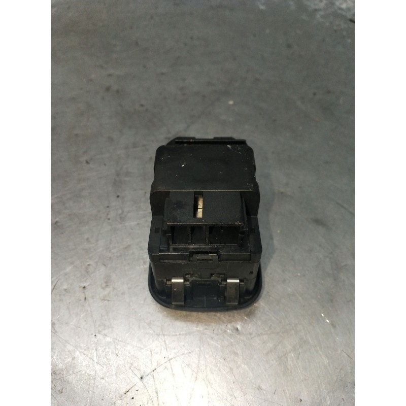 Recambio de mando elevalunas delantero izquierdo para peugeot 306 (7b, n3, n5) 1.6 referencia OEM IAM  4P 00