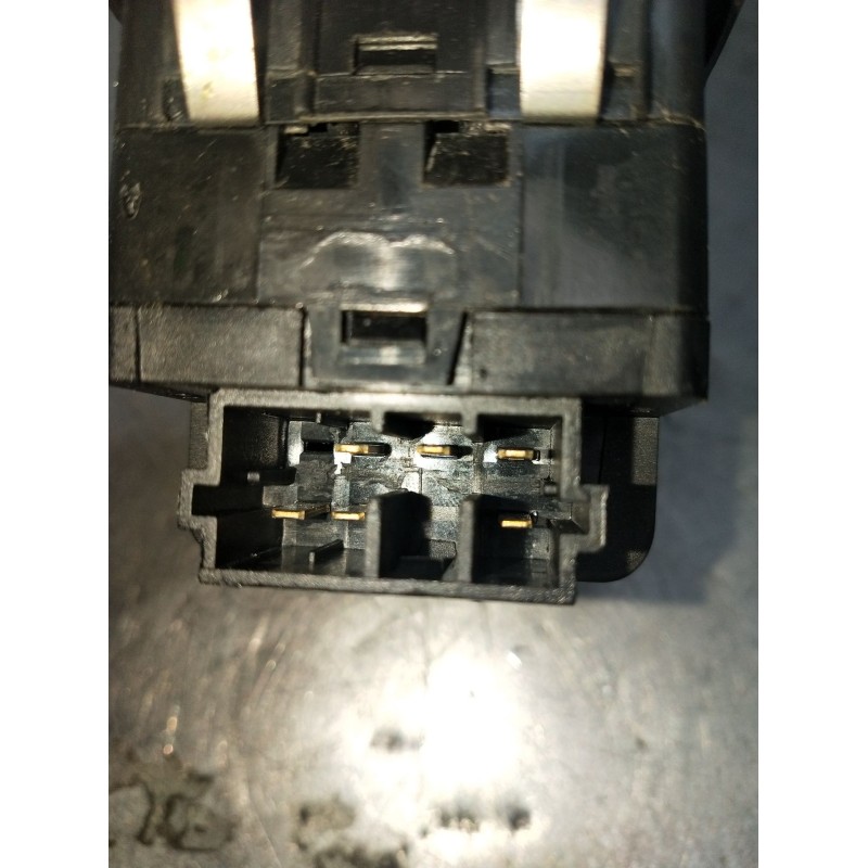Recambio de mando elevalunas delantero izquierdo para peugeot 306 (7b, n3, n5) 1.6 referencia OEM IAM  4P 00
