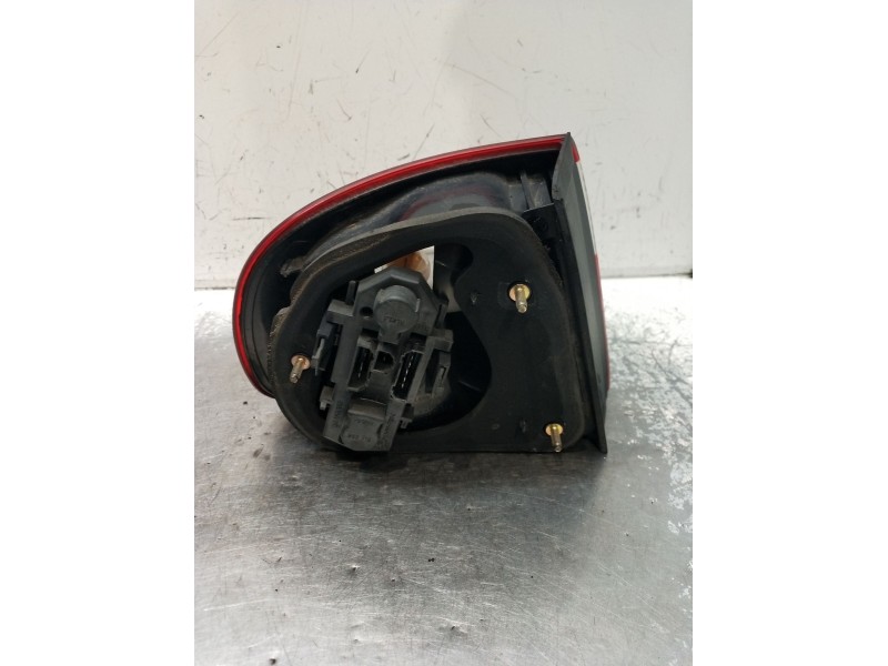 Recambio de piloto trasero derecho para seat toledo ii (1m2) 1.9 tdi referencia OEM IAM   99