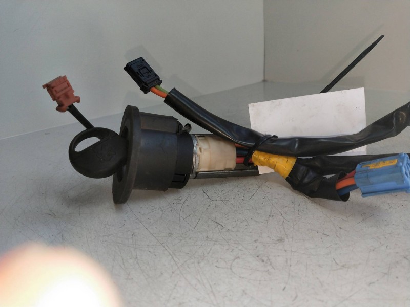 Recambio de conmutador de arranque para peugeot 206 berlina x-line referencia OEM IAM   