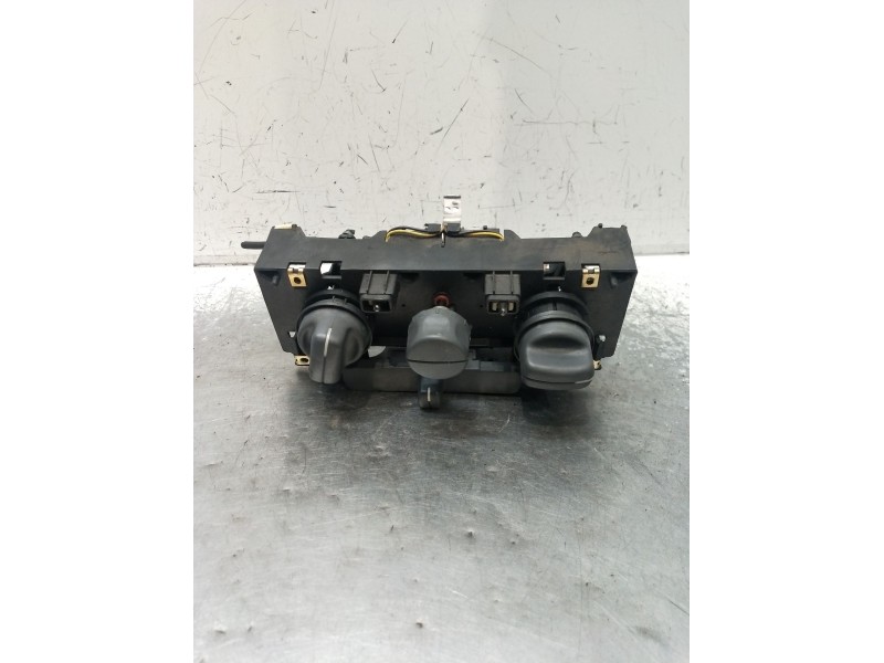 Recambio de mando calefaccion / aire acondicionado para fiat punto (176_) 60 1.2 (176ap, 176ar, 176aq, 176bb) referencia OEM IAM