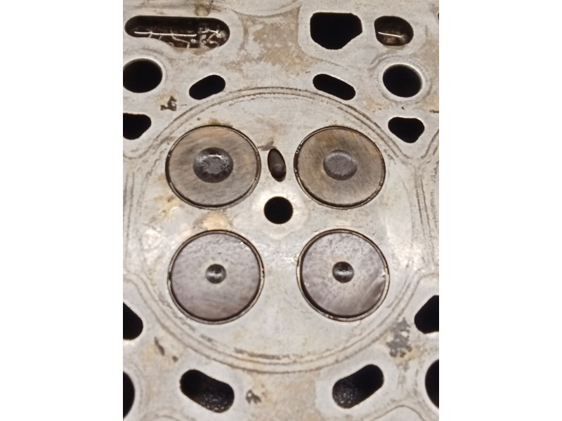 Recambio de culata para mazda 3 sedán (bk) 1.6 di turbo (bk12y) referencia OEM IAM 9655911480 Y6 T162PC