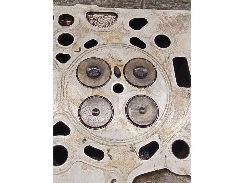 Recambio de culata para mazda 3 sedán (bk) 1.6 di turbo (bk12y) referencia OEM IAM 9655911480 Y6 T162PC