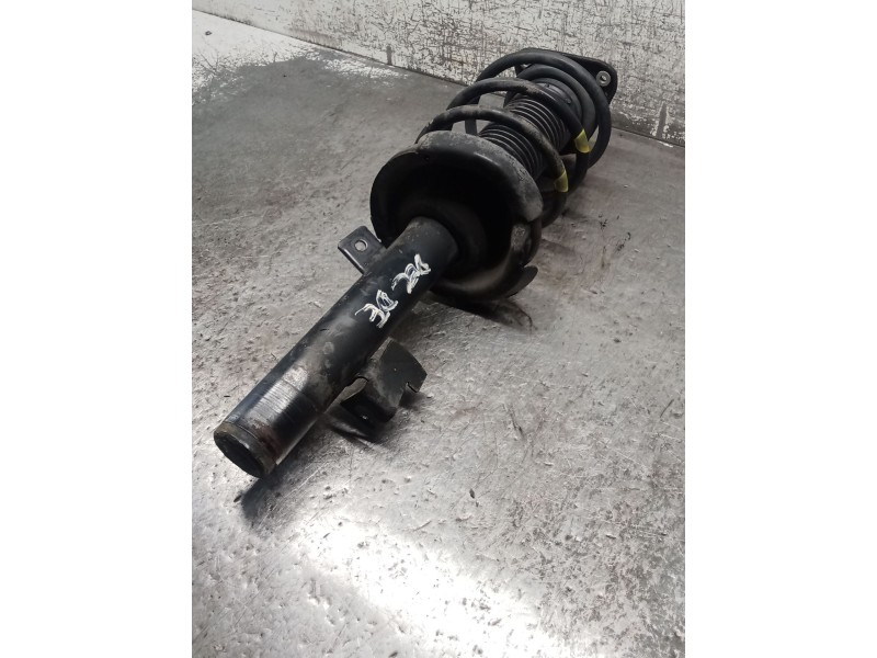 Recambio de amortiguador delantero derecho para mazda 3 sedán (bk) 1.6 di turbo (bk12y) referencia OEM IAM   04