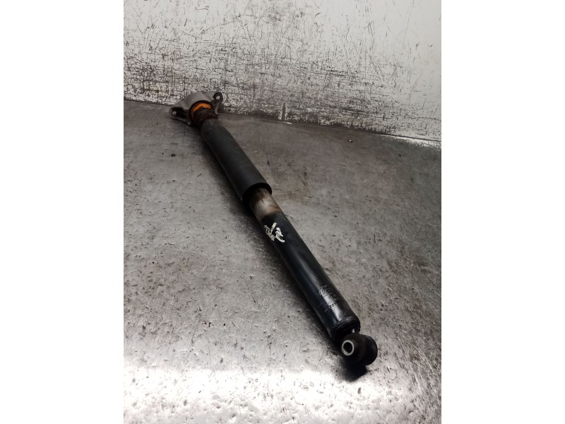 Recambio de amortiguador trasero izquierdo para mazda 3 sedán (bk) 1.6 di turbo (bk12y) referencia OEM IAM   04