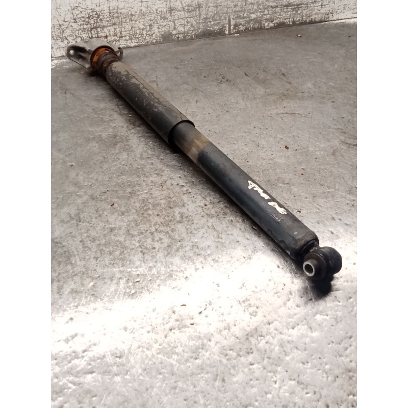 Recambio de amortiguador trasero derecho para mazda 3 sedán (bk) 1.6 di turbo (bk12y) referencia OEM IAM   04