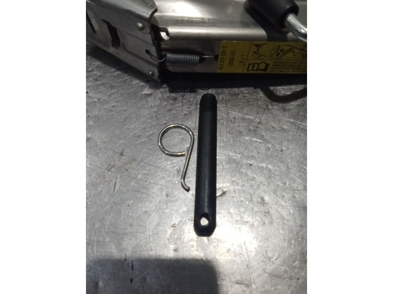 Recambio de gato para audi a3 (8l1) 1.6 referencia OEM IAM 8L0011031C  00