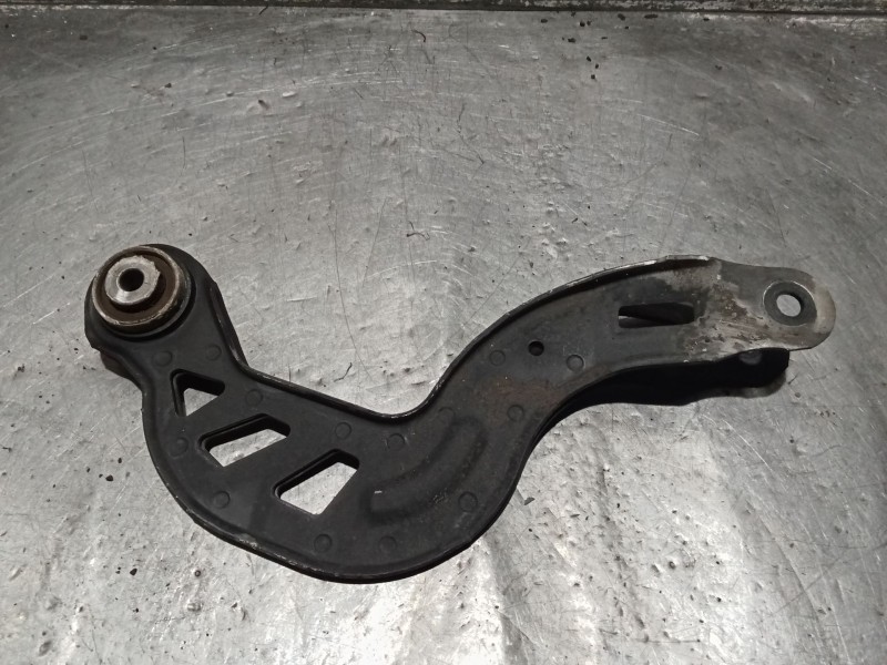 Recambio de brazo suspension superior trasero izquierdo para mercedes-benz clase cla (w117) shooting brake referencia OEM IAM   