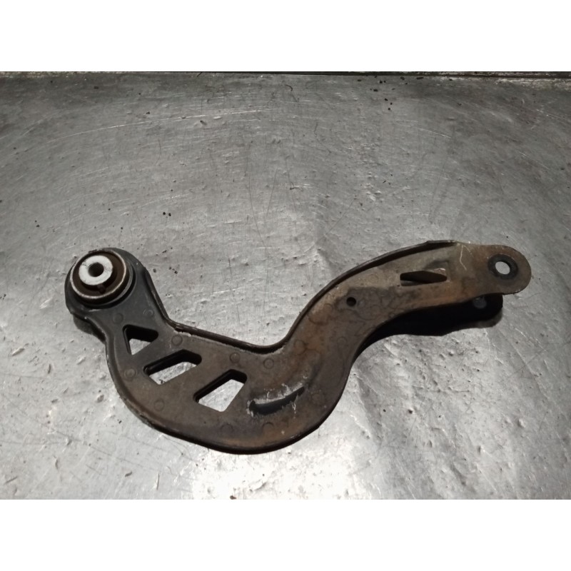 Recambio de brazo suspension superior trasero derecho para mercedes-benz clase cla (w117) shooting brake referencia OEM IAM   14