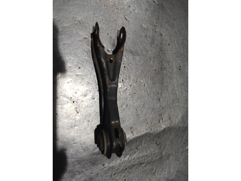 Recambio de brazo suspension inferior trasero derecho para mercedes-benz clase cla (w117) shooting brake referencia OEM IAM A246