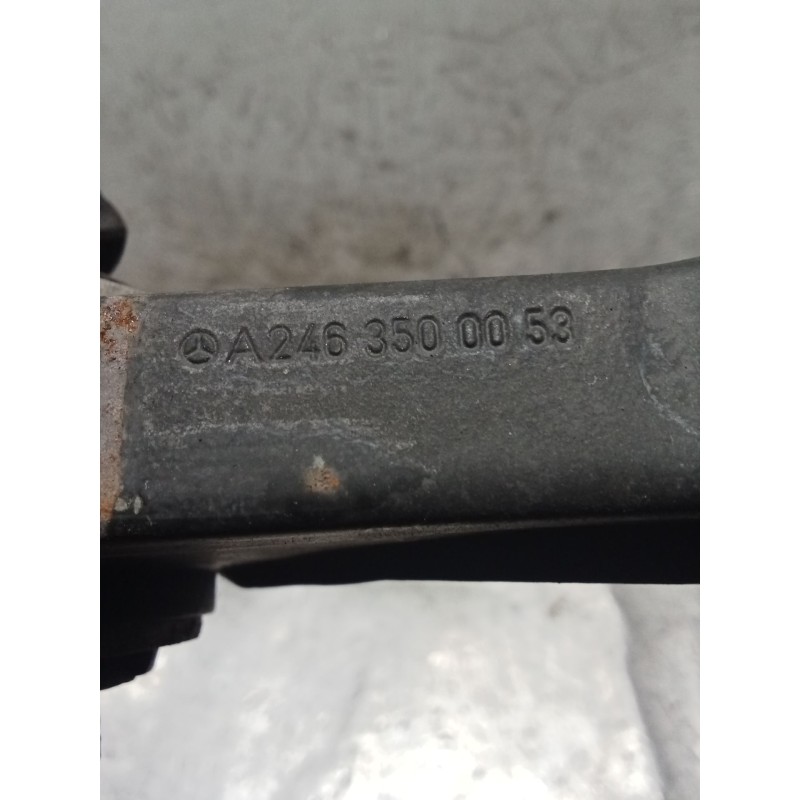 Recambio de brazo suspension inferior trasero izquierdo para mercedes-benz clase cla (w117) shooting brake referencia OEM IAM A2