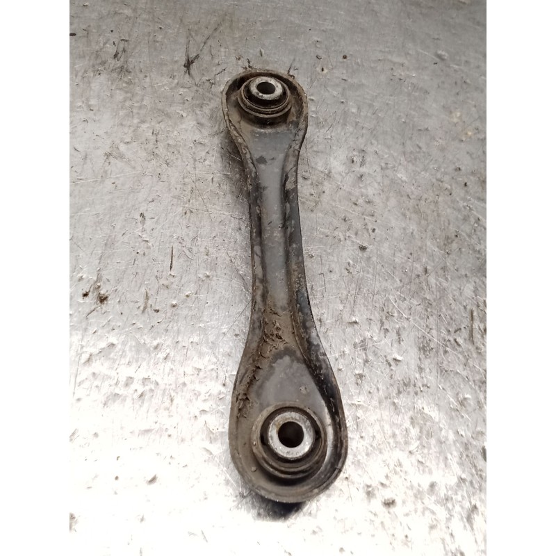 Recambio de brazo suspension inferior trasero derecho para mazda 3 sedán (bk) 1.6 di turbo (bk12y) referencia OEM IAM 20050517N 