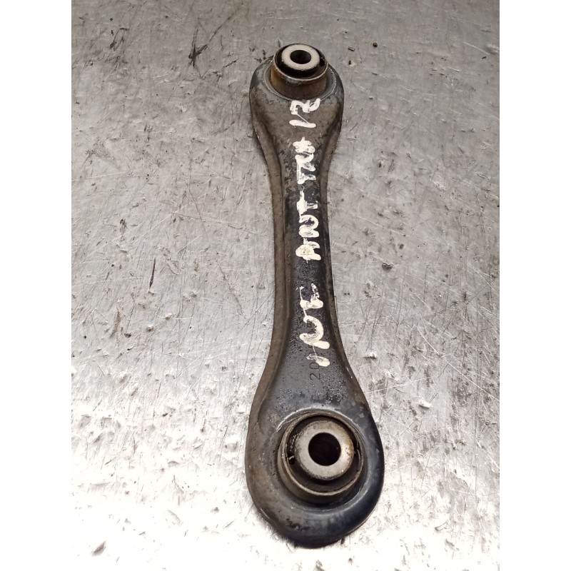 Recambio de brazo suspension inferior trasero izquierdo para mazda 3 sedán (bk) 1.6 di turbo (bk12y) referencia OEM IAM 20050517