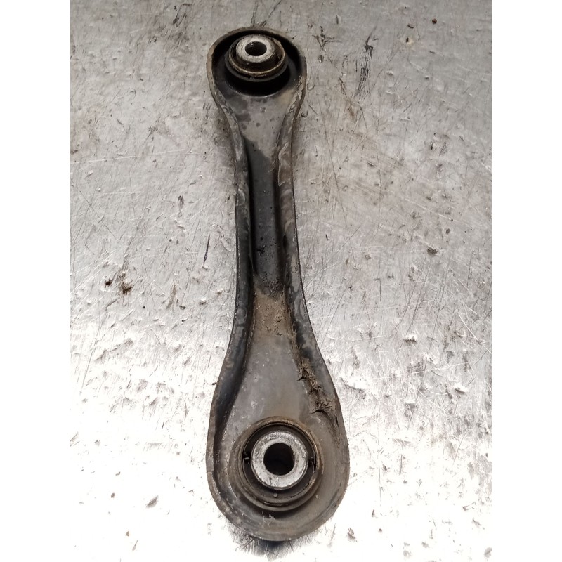 Recambio de brazo suspension inferior trasero izquierdo para mazda 3 sedán (bk) 1.6 di turbo (bk12y) referencia OEM IAM 20050517
