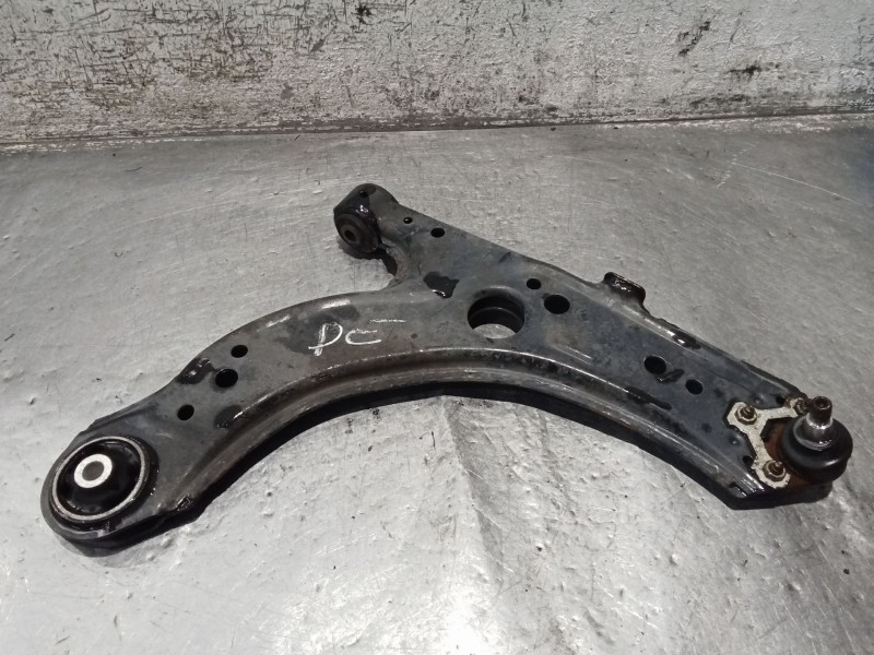 Recambio de brazo suspension inferior delantero derecho para audi a3 (8l1) 1.6 referencia OEM IAM   00