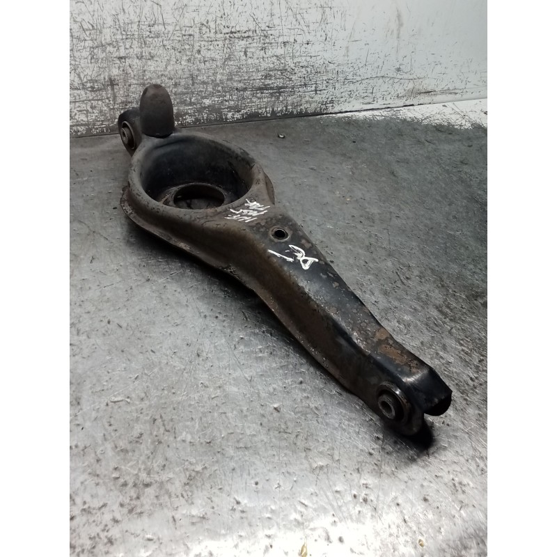 Recambio de brazo suspension inferior trasero derecho para mazda 3 sedán (bk) 1.6 di turbo (bk12y) referencia OEM IAM   04