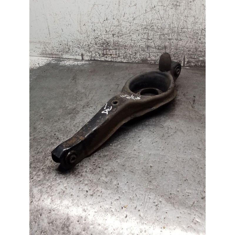 Recambio de brazo suspension inferior trasero derecho para mazda 3 sedán (bk) 1.6 di turbo (bk12y) referencia OEM IAM   04