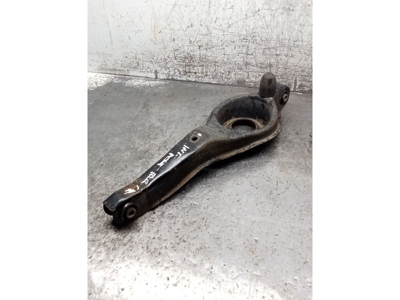 Recambio de brazo suspension inferior trasero izquierdo para mazda 3 sedán (bk) 1.6 di turbo (bk12y) referencia OEM IAM   04