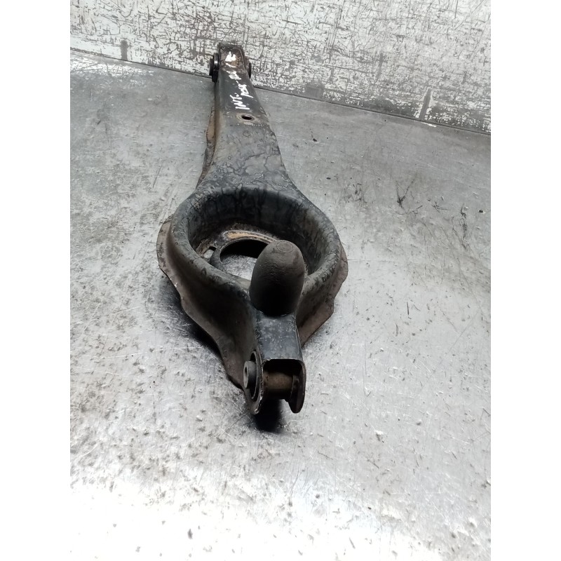 Recambio de brazo suspension inferior trasero izquierdo para mazda 3 sedán (bk) 1.6 di turbo (bk12y) referencia OEM IAM   04