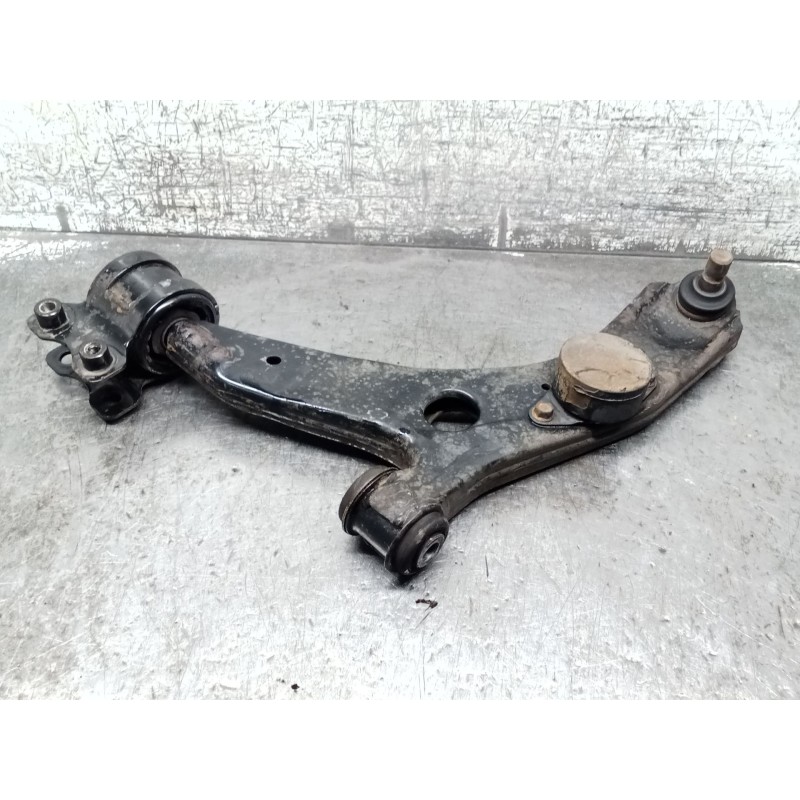 Recambio de brazo suspension inferior delantero izquierdo para mazda 3 sedán (bk) 1.6 di turbo (bk12y) referencia OEM IAM   04