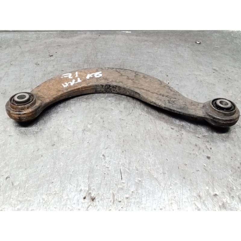 Recambio de brazo suspension superior trasero izquierdo para mazda 3 sedán (bk) 1.6 di turbo (bk12y) referencia OEM IAM 3N615500