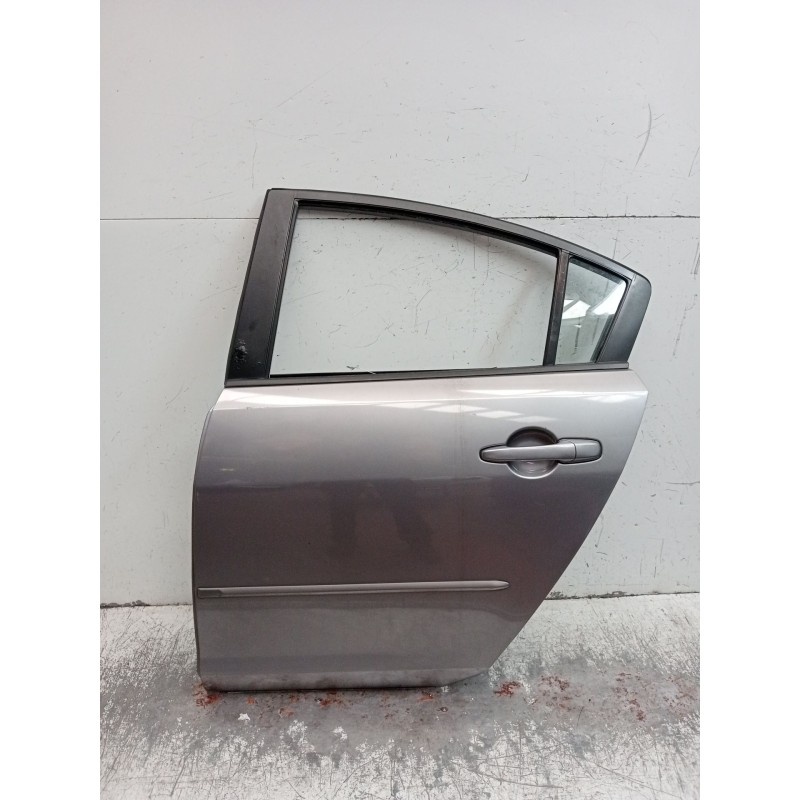 Recambio de puerta trasera izquierda para mazda 3 sedán (bk) 1.6 di turbo (bk12y) referencia OEM IAM   4P 04