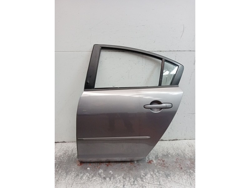 Recambio de puerta trasera izquierda para mazda 3 sedán (bk) 1.6 di turbo (bk12y) referencia OEM IAM   4P 04