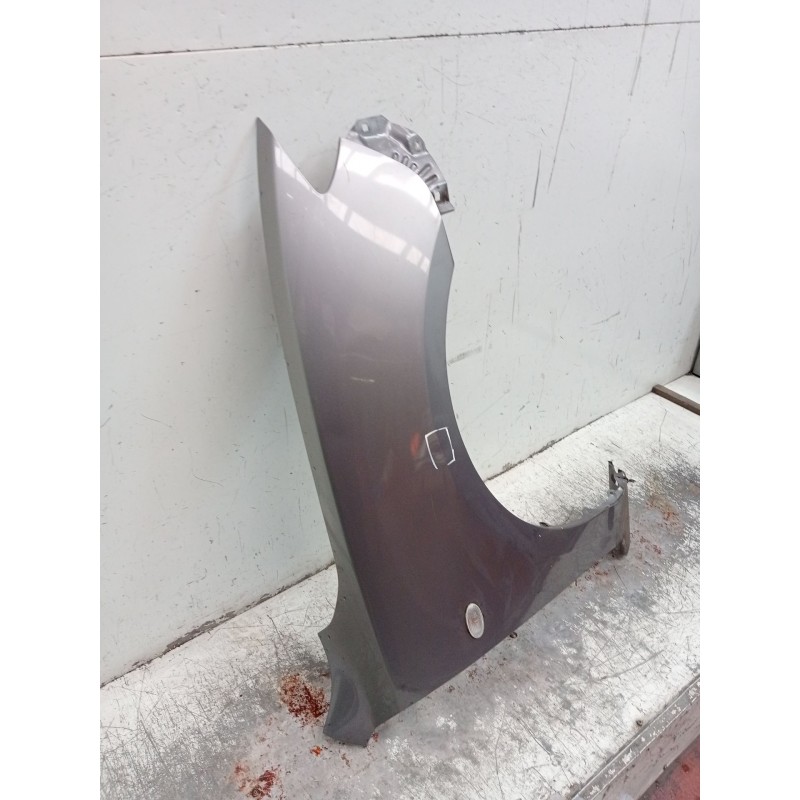 Recambio de aleta delantera derecha para mazda 3 sedán (bk) 1.6 di turbo (bk12y) referencia OEM IAM   4P 04